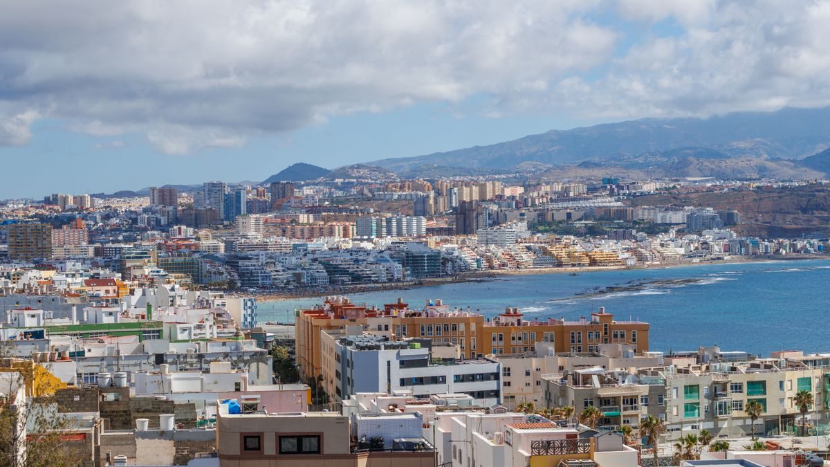 Las Palmas in dolga obala Gran Canarie